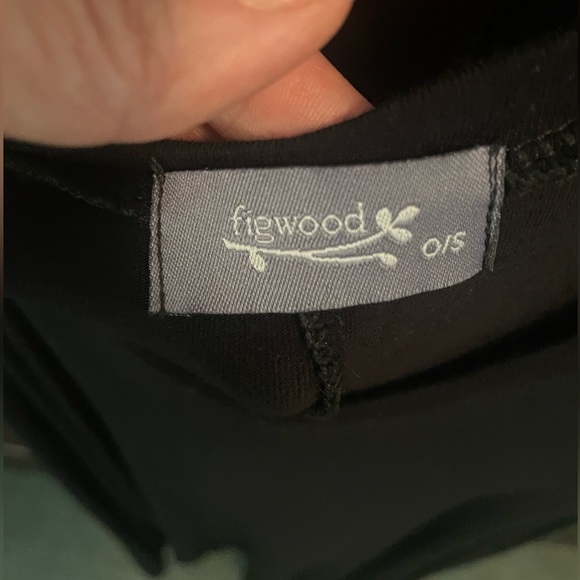 FIGWOOD Cap Sleeve Trapeze Black Dress - Picture 9 of 9